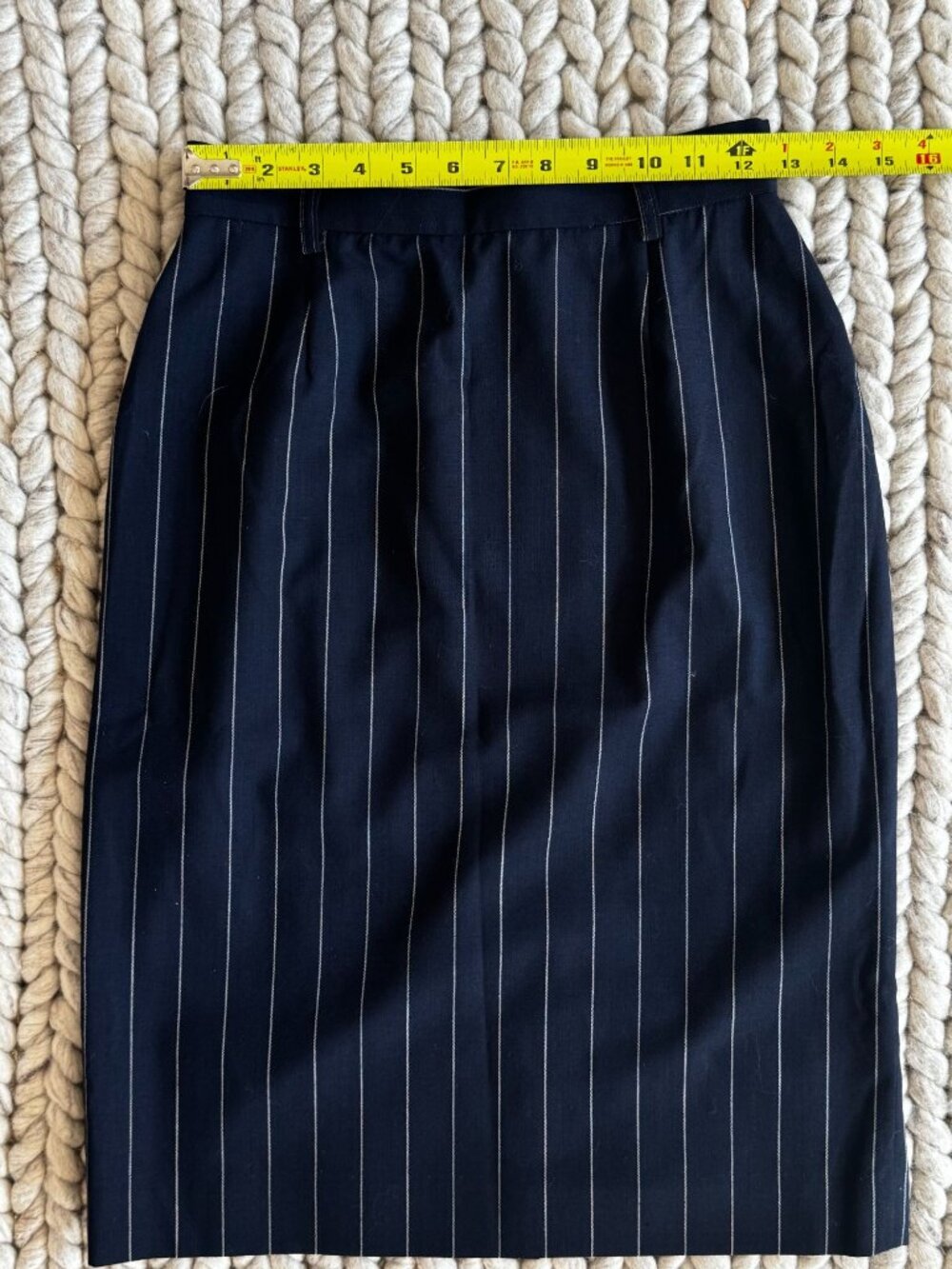 JH Collectibles Navy Pinstripe Two-Piece Skirt Suit Size 8 Made In Colombia Long - Picture 10 of 13